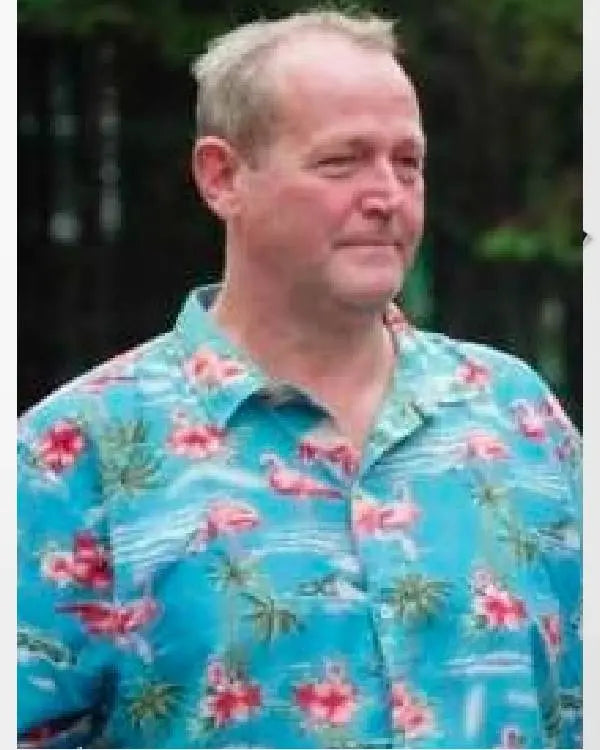 Ocean Front Property Hunt Flamingo Shirt USA Jackets