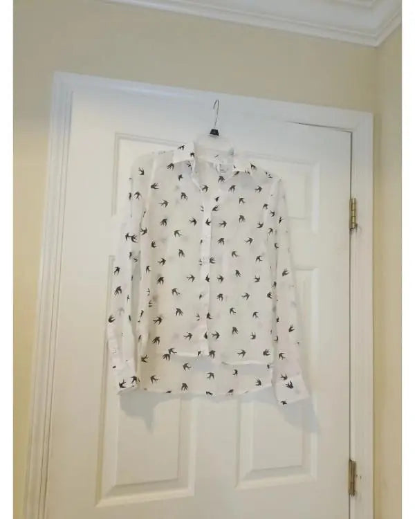 Leverage S05 Beth Riesgraf Black Birds Print Blouse USA Jackets