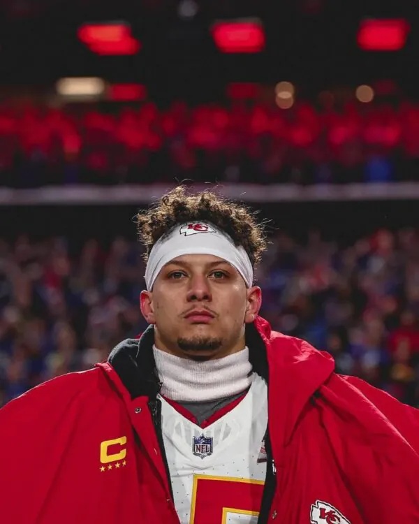 Kansas City Chiefs Sideline Cape Coat